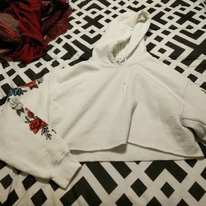 Cropped hoodie